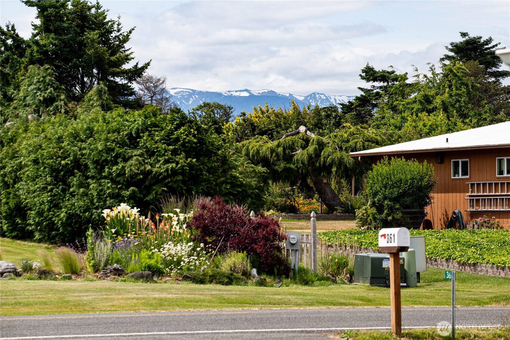Sequim, WA 98382,361 E Anderson RD
