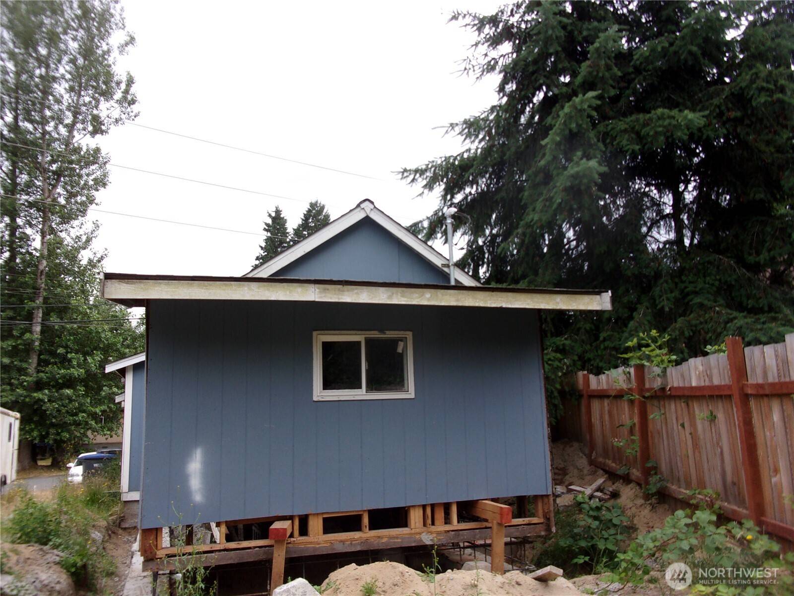 Bremerton, WA 98312,3967 Division AVE W
