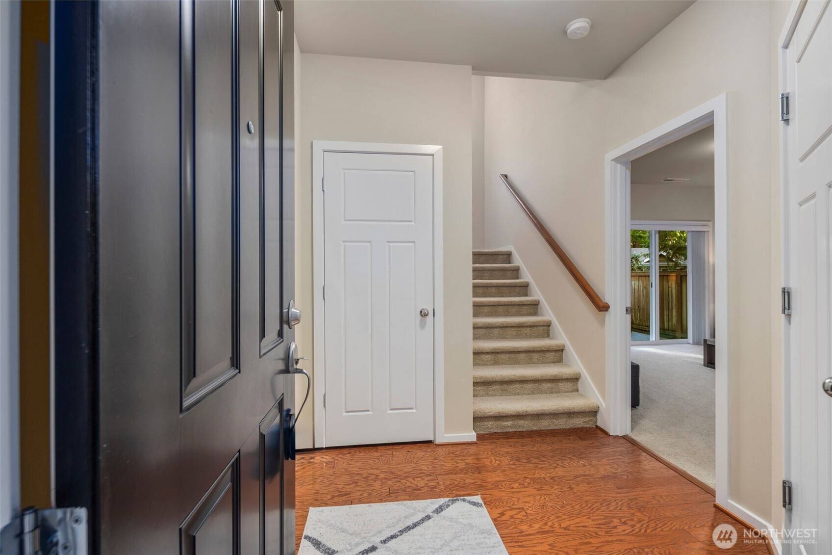 Issaquah, WA 98027,812 6th AVE NW