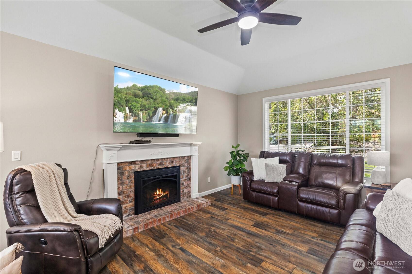 Maple Valley, WA 98038,21703 SE 255th PL