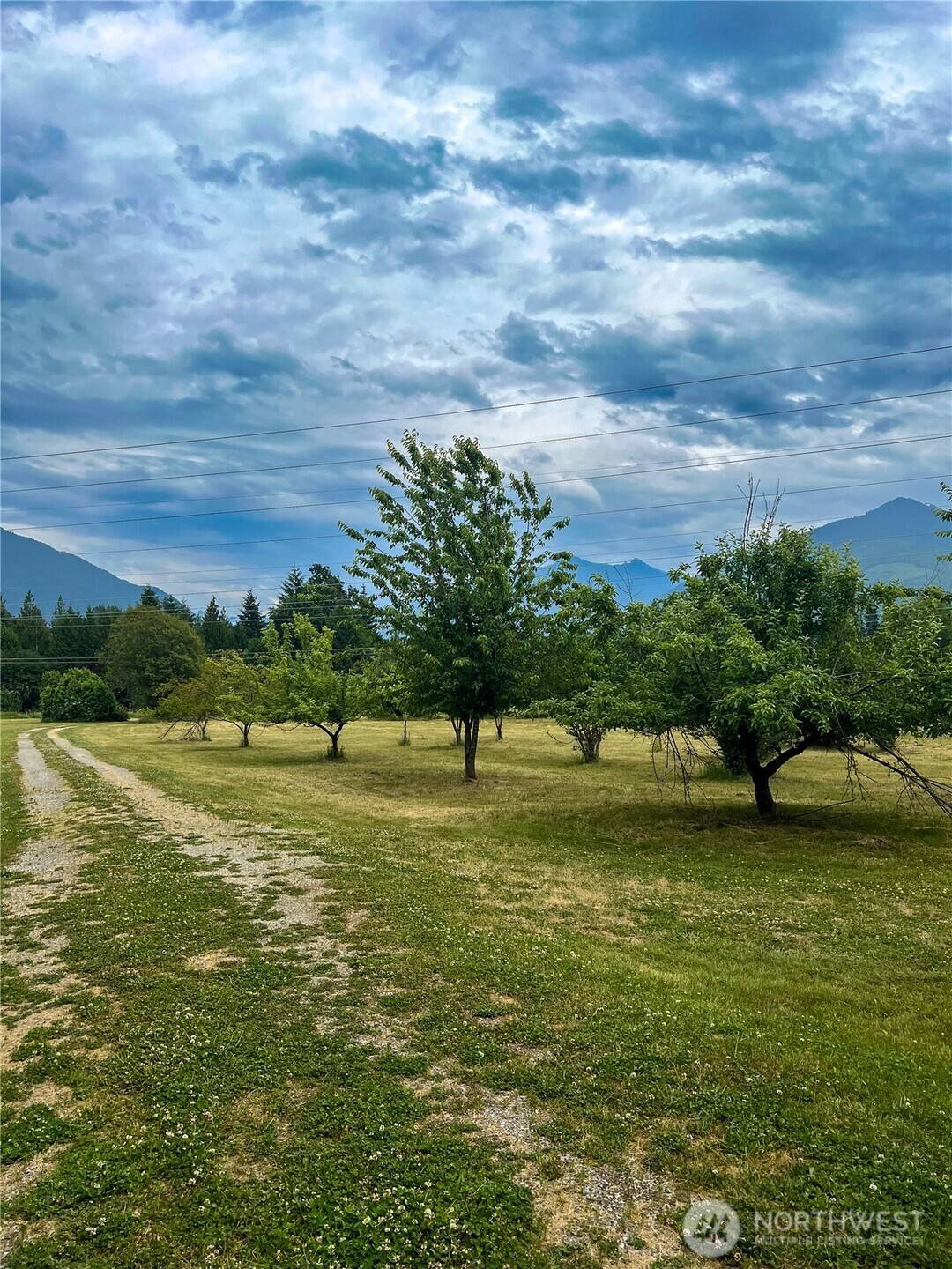 Marblemount, WA 98267,7664 Powerline RD