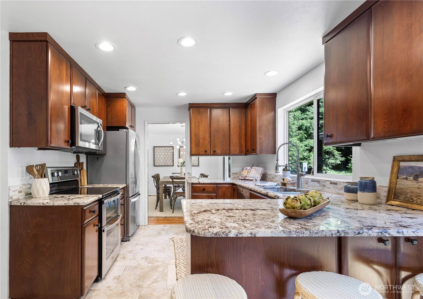 Issaquah, WA 98027,15052 253rd AVE SE