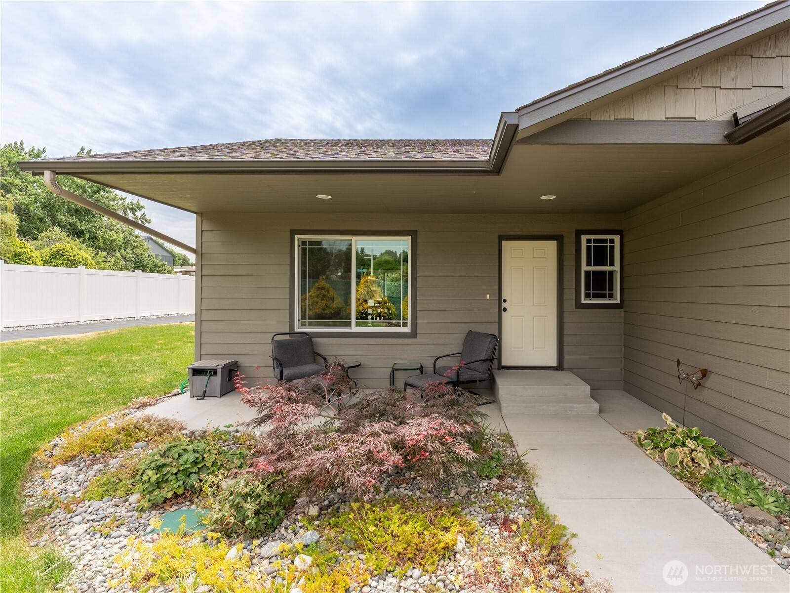 East Wenatchee, WA 98802,114 NW Porters CT