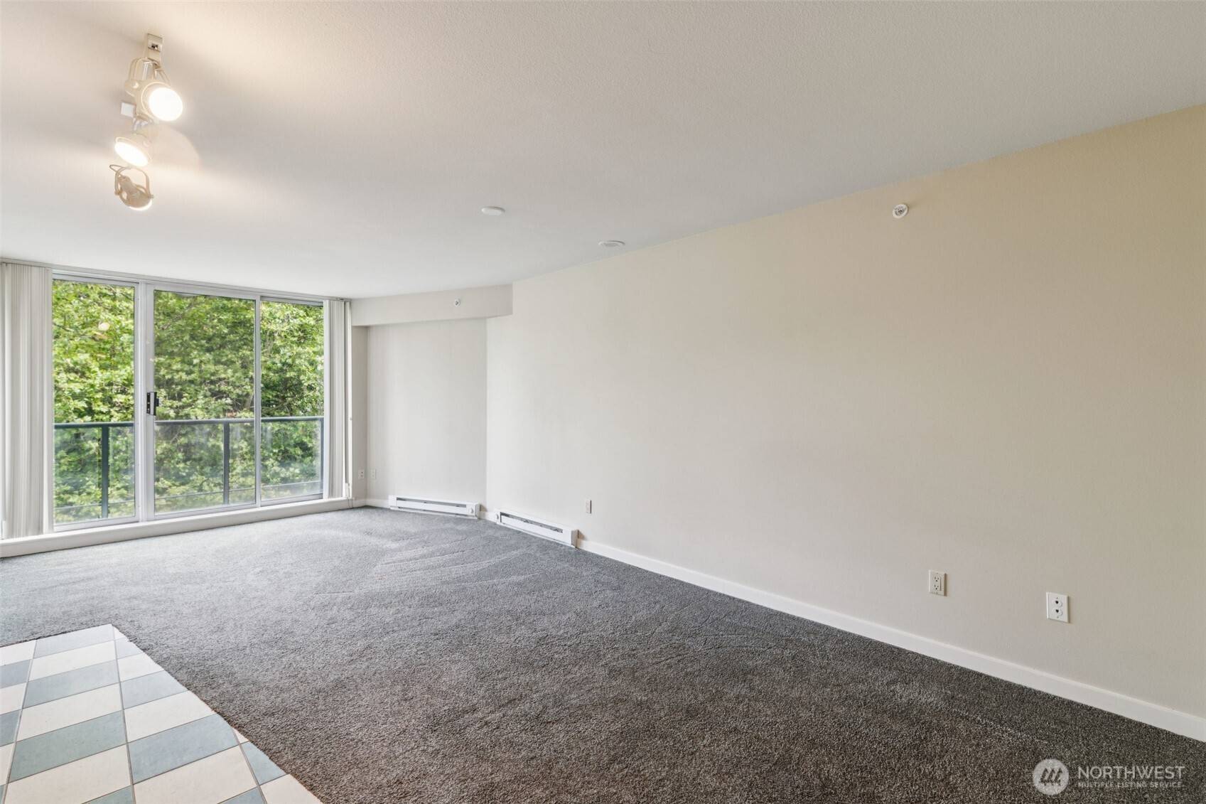 Bellevue, WA 98004,1100 106th AVE NE #508