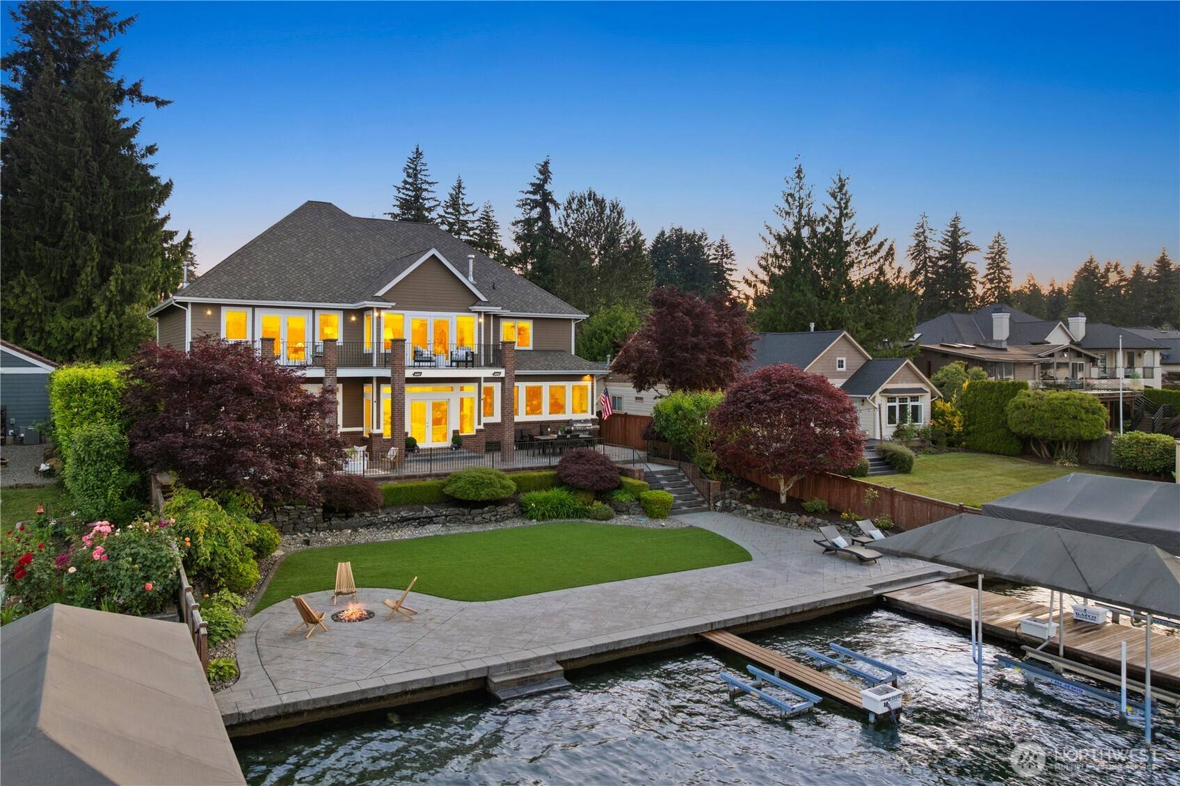 Lake Tapps, WA 98391,1919 Tacoma Point DR E