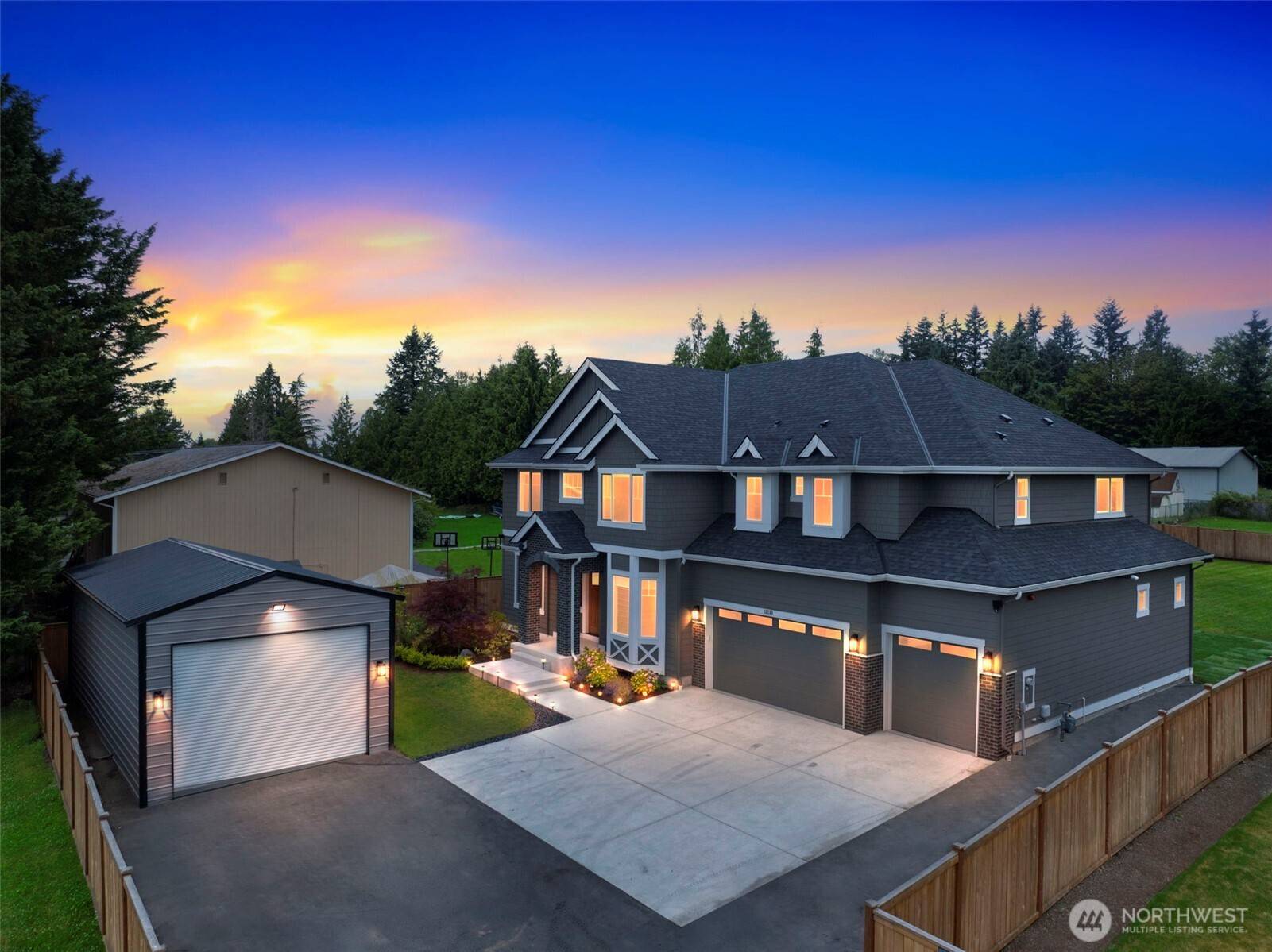 Renton, WA 98059,13233 158th AVE SE