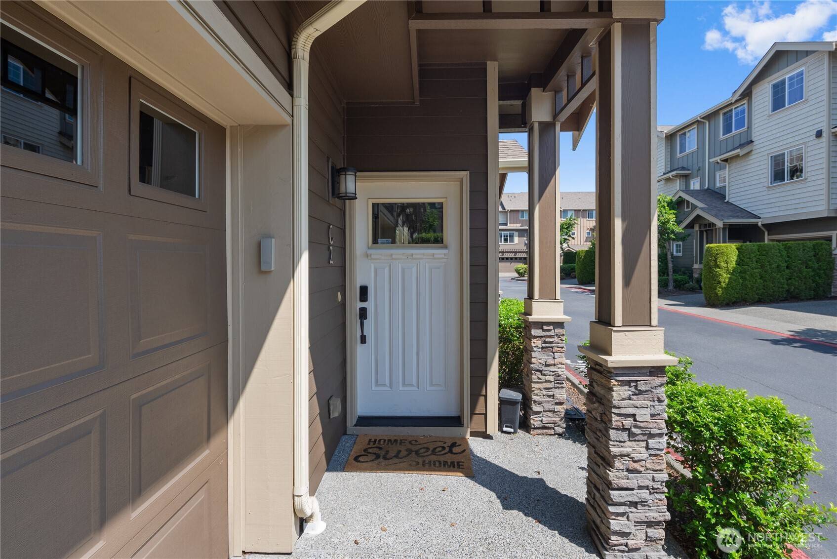 Renton, WA 98059,301 Chelan PL NE #C2