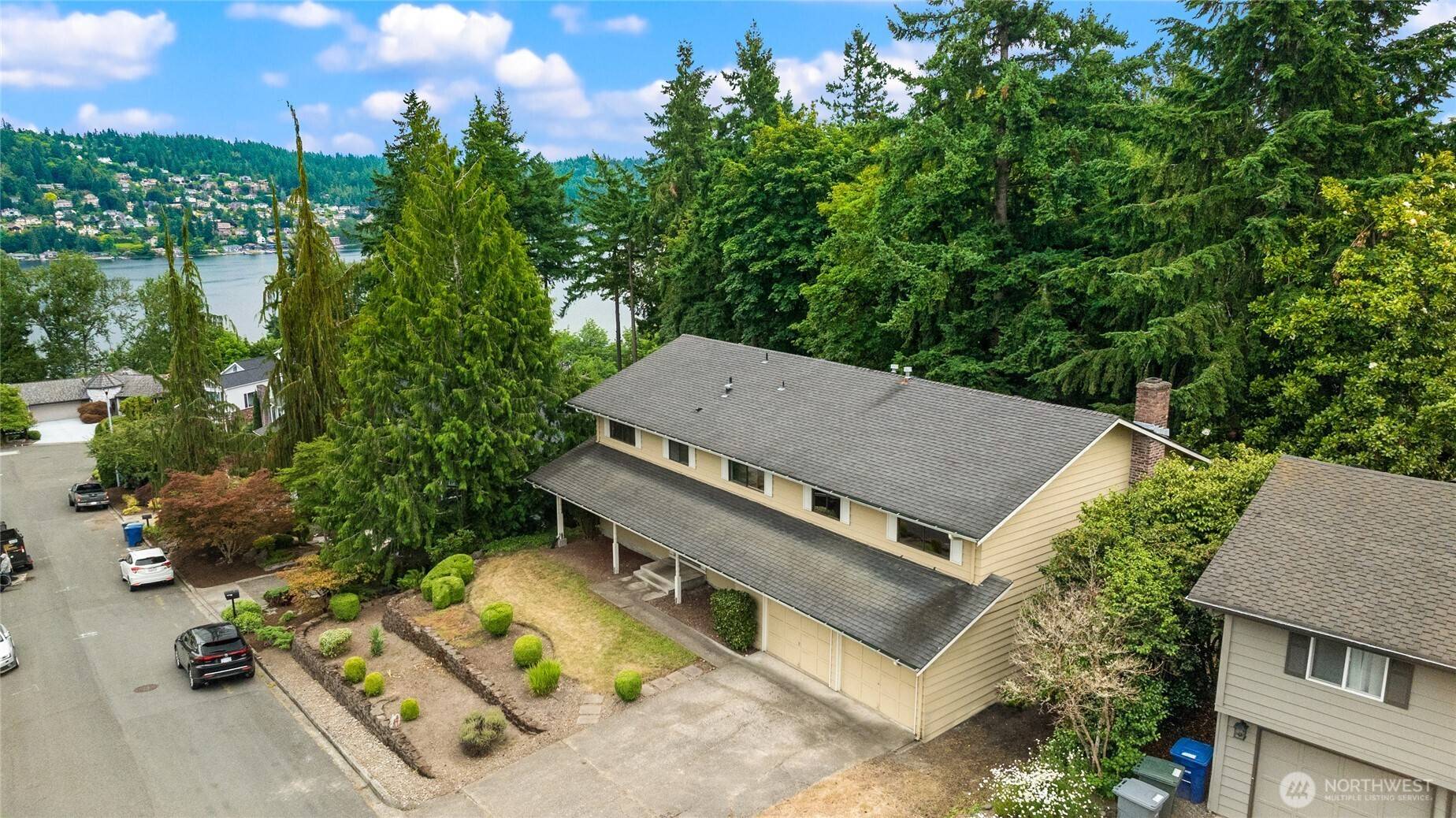 Bellevue, WA 98008,18513 NE 19th PL