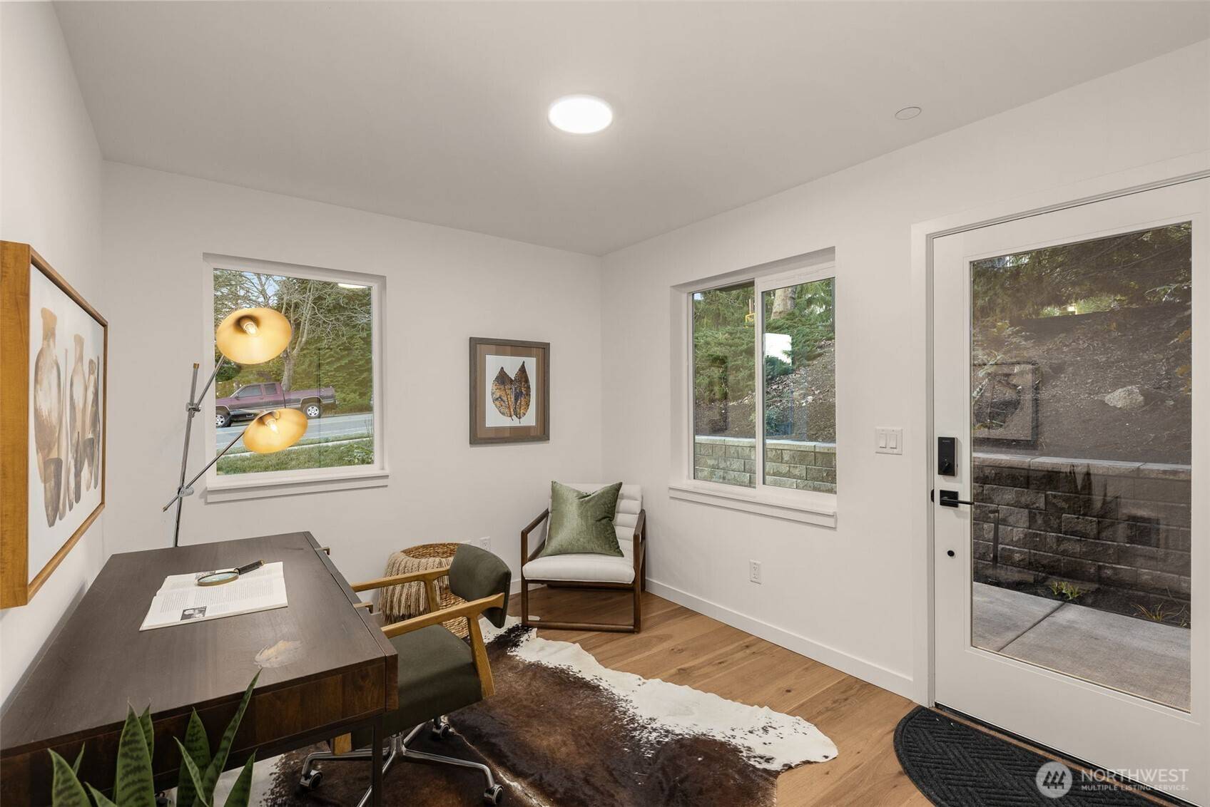 Kirkland, WA 98034,12705 NE 144th ST #E