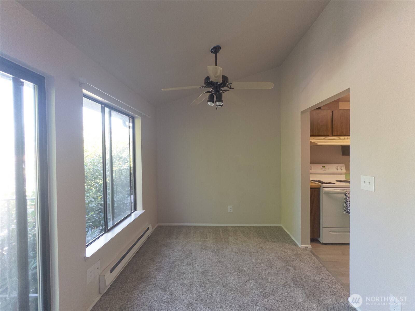 Auburn, WA 98002,1102 8th ST NE #31