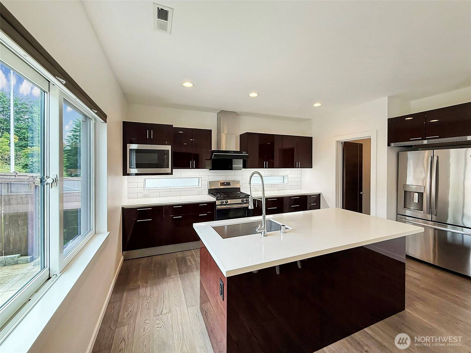 Kent, WA 98030,25020 123rd PL SE
