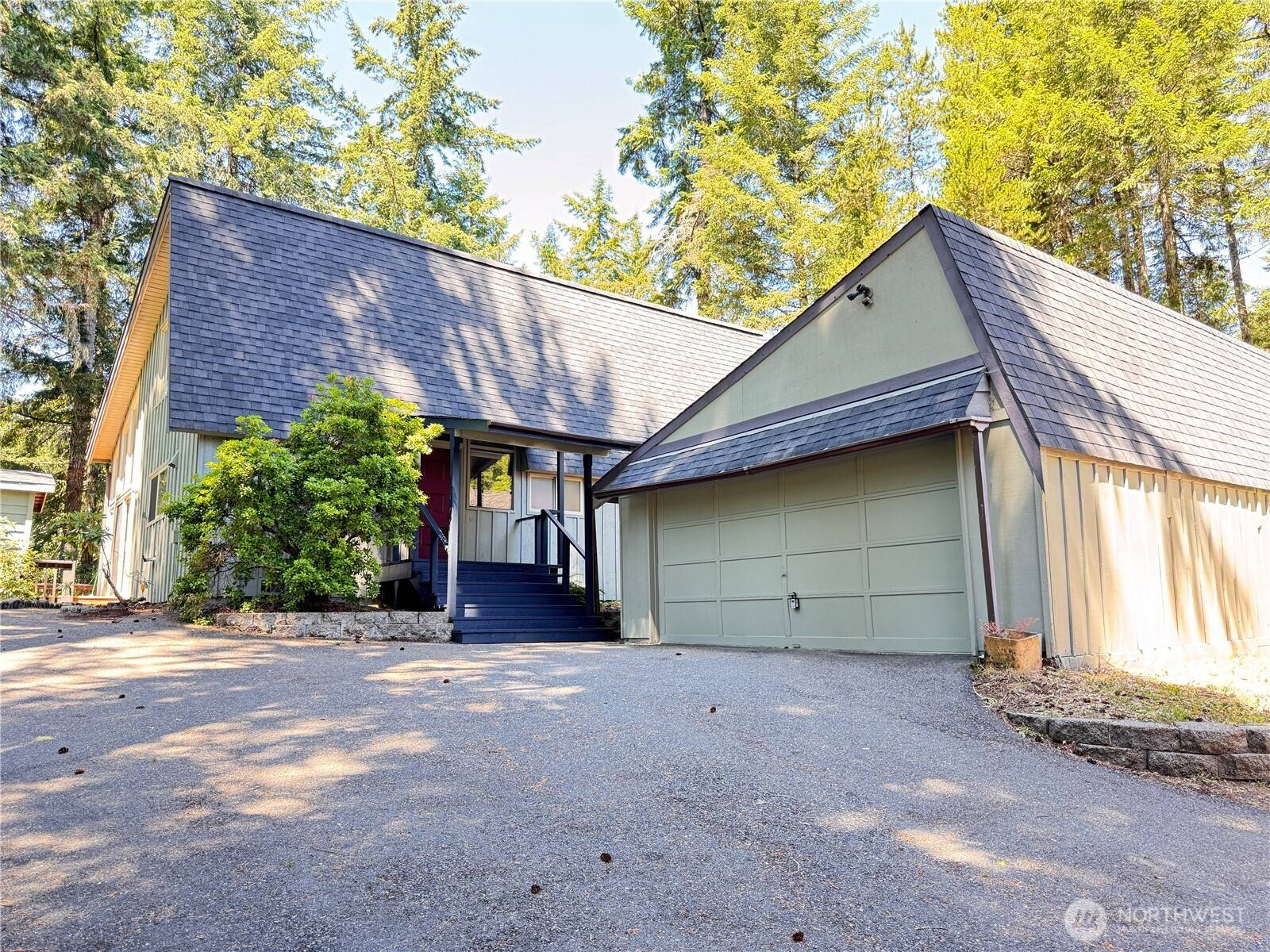 Union, WA 98592,110 E Rhododendron LN