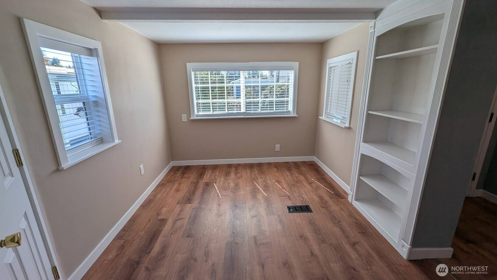 Lynnwood, WA 98037,18501 52nd AVE W #6