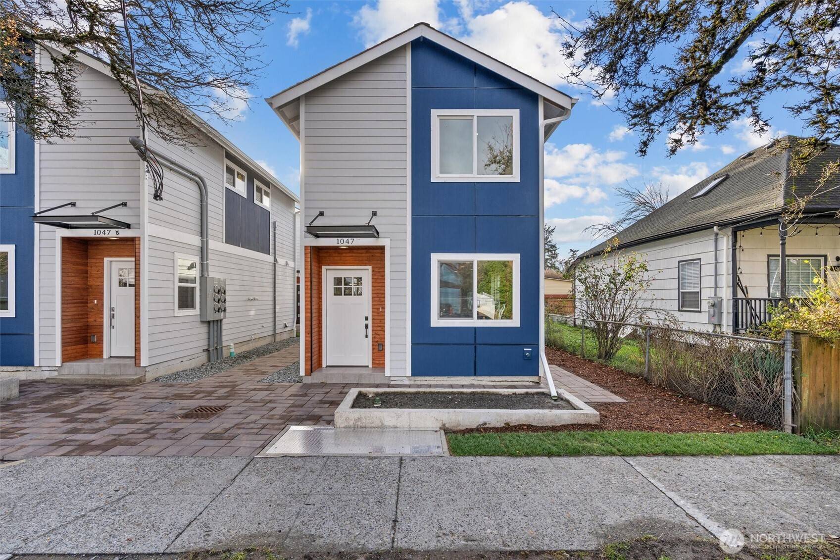 Seattle, WA 98108,1047 S Thistle ST #A