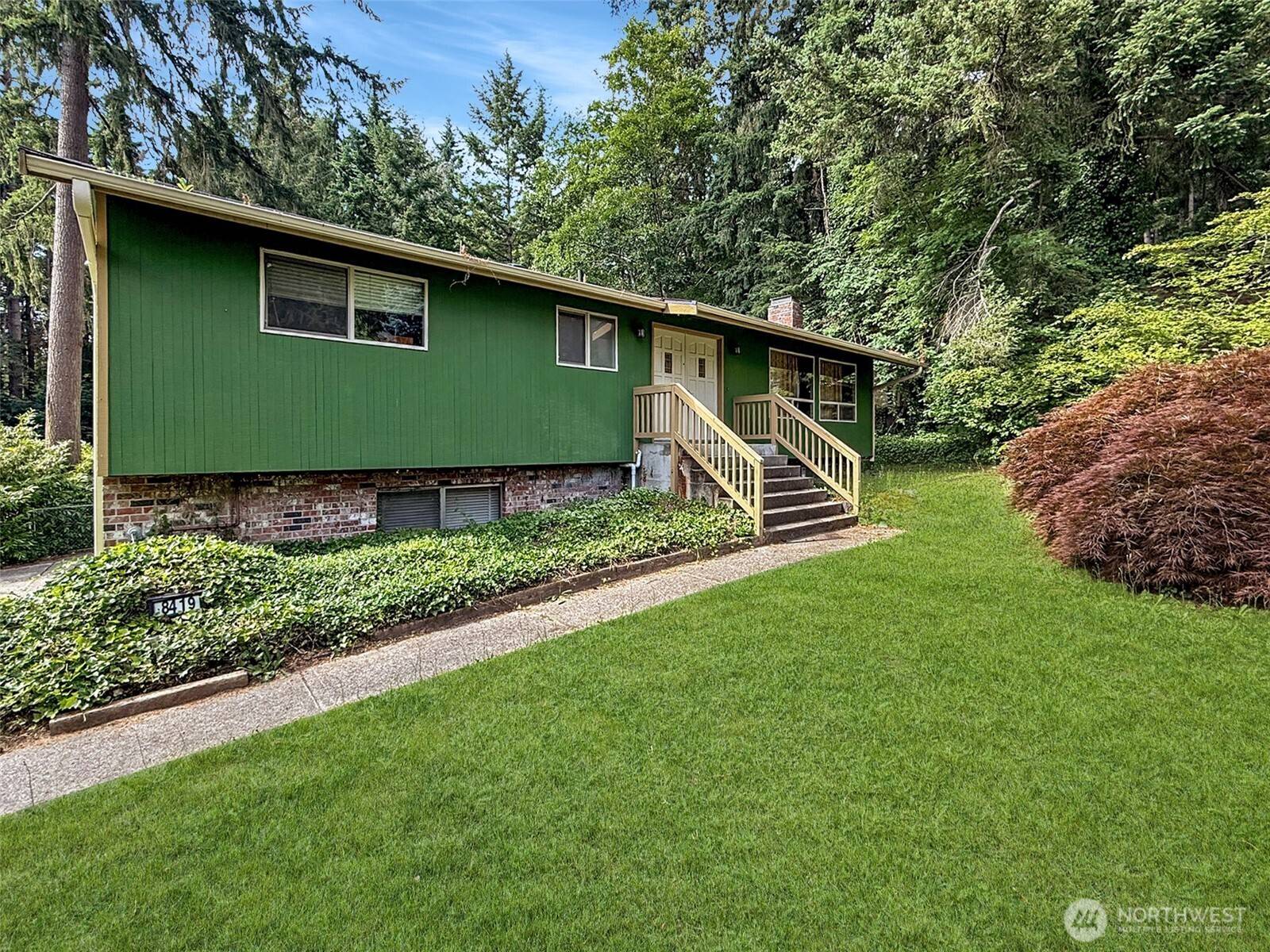 Puyallup, WA 98373,8419 121st ST E