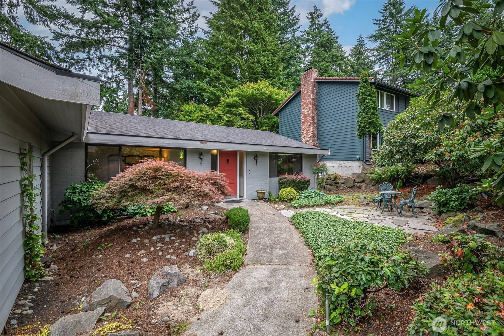 Federal Way, WA 98023,3524 SW 325th ST