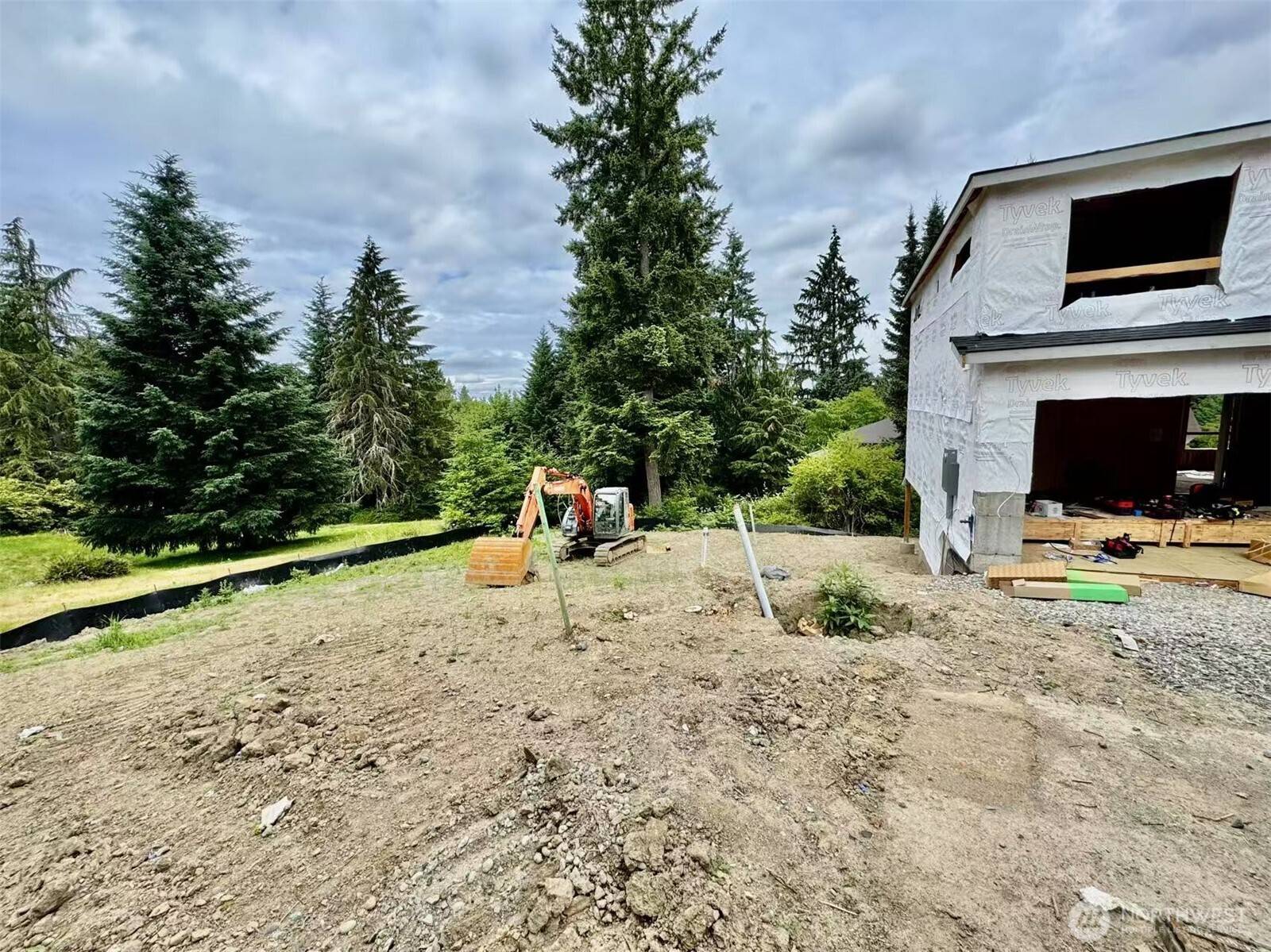 Bellevue, WA 98006,16160 SE 45th ST