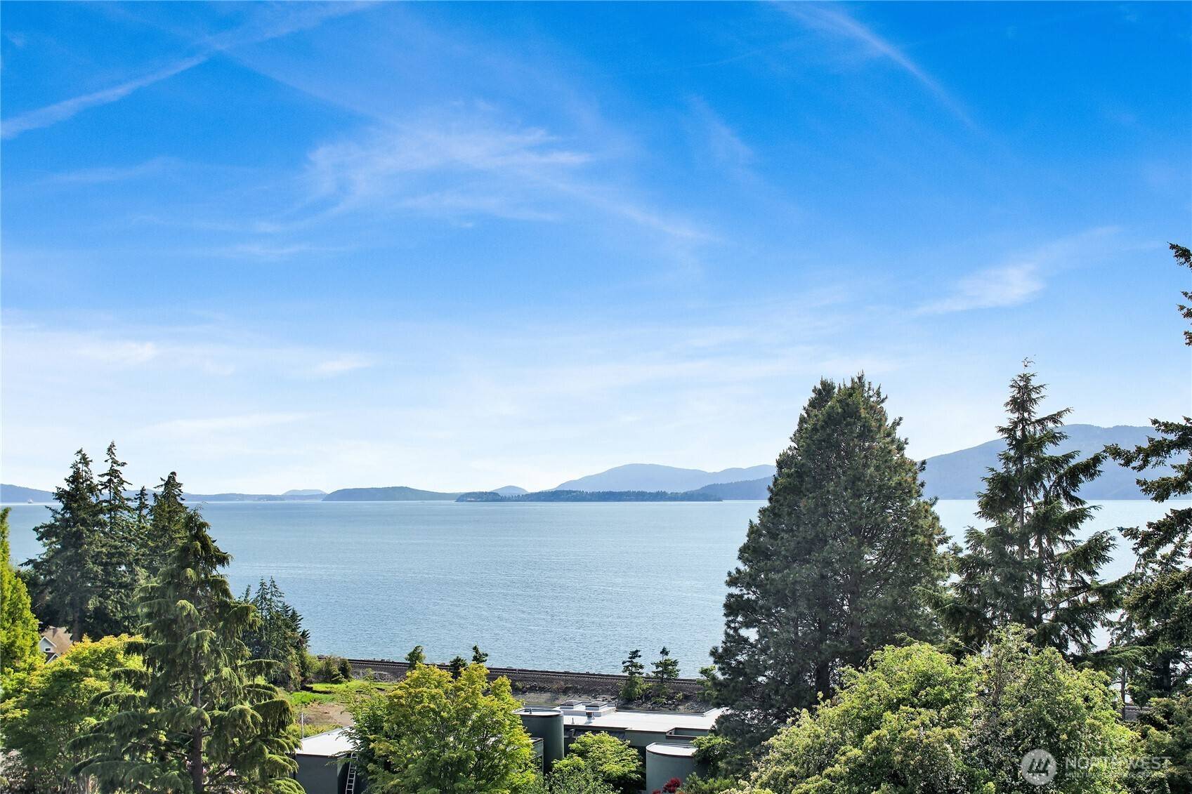 Bellingham, WA 98225,405 Bayside RD