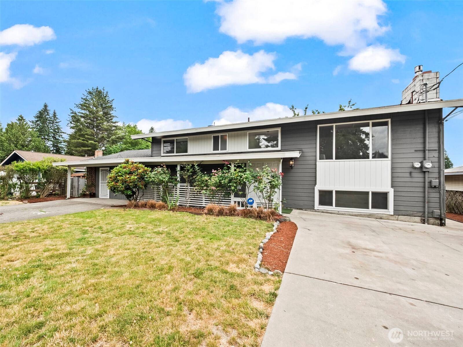 Port Orchard, WA 98366,2248 Madrona DR SE