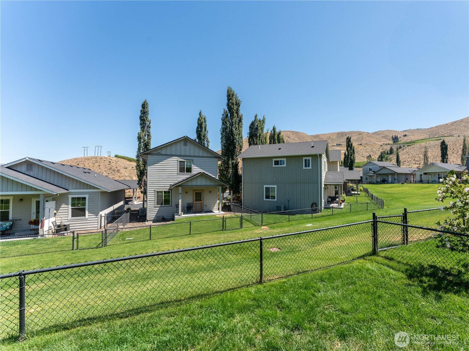 Wenatchee, WA 98801,2135 Roper LN