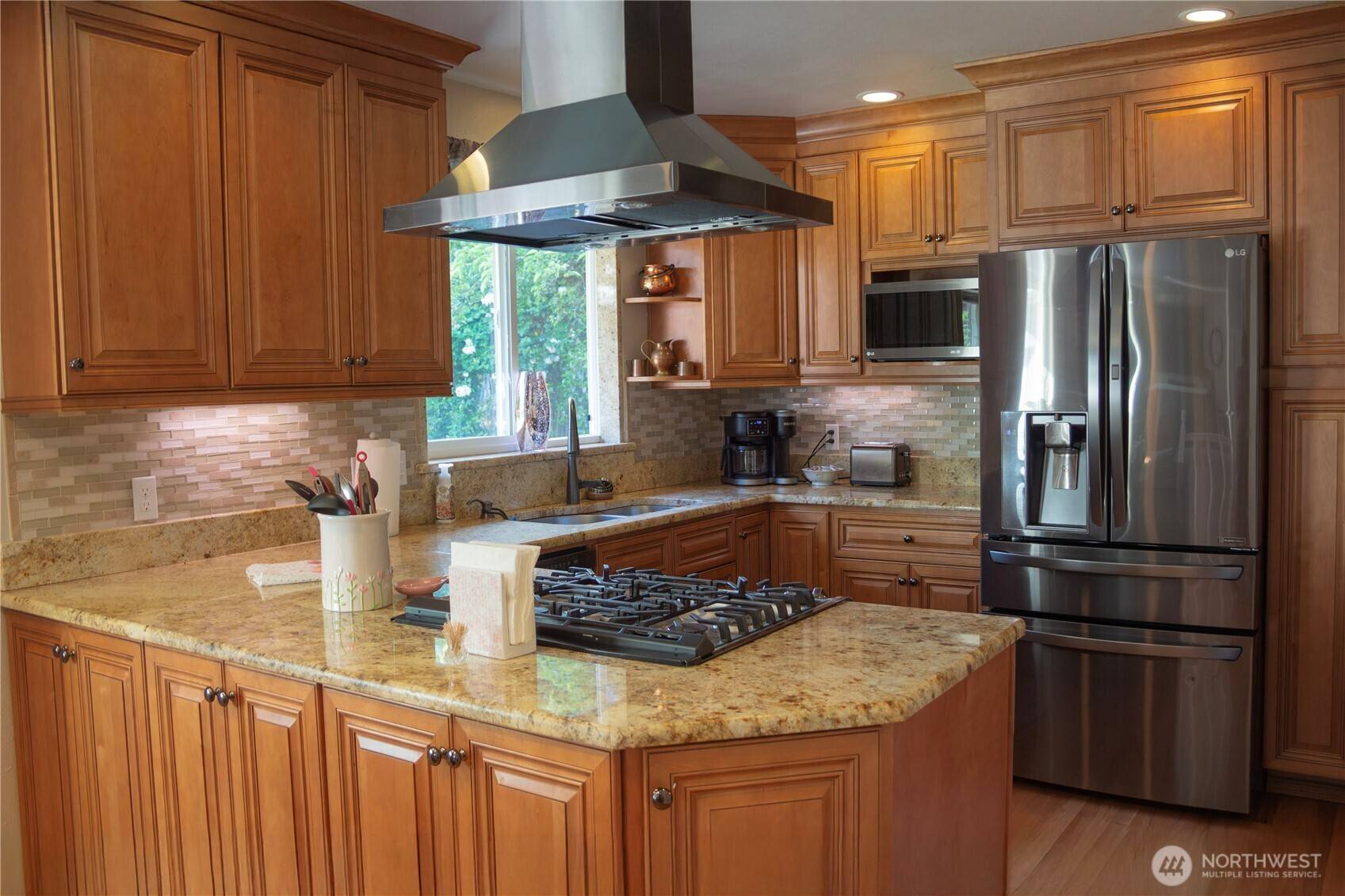 Maple Valley, WA 98038,22015 SE 244th PL