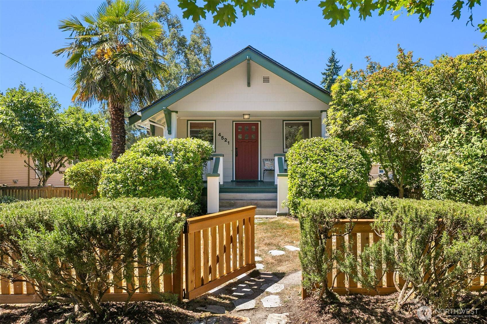 Seattle, WA 98116,4521 47th AVE SW