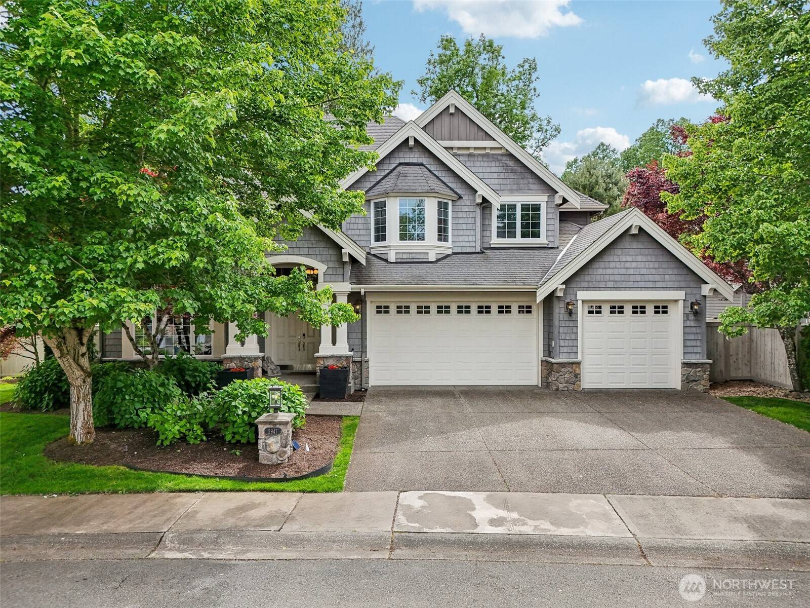 Sammamish, WA 98075,2947 275th AVE SE