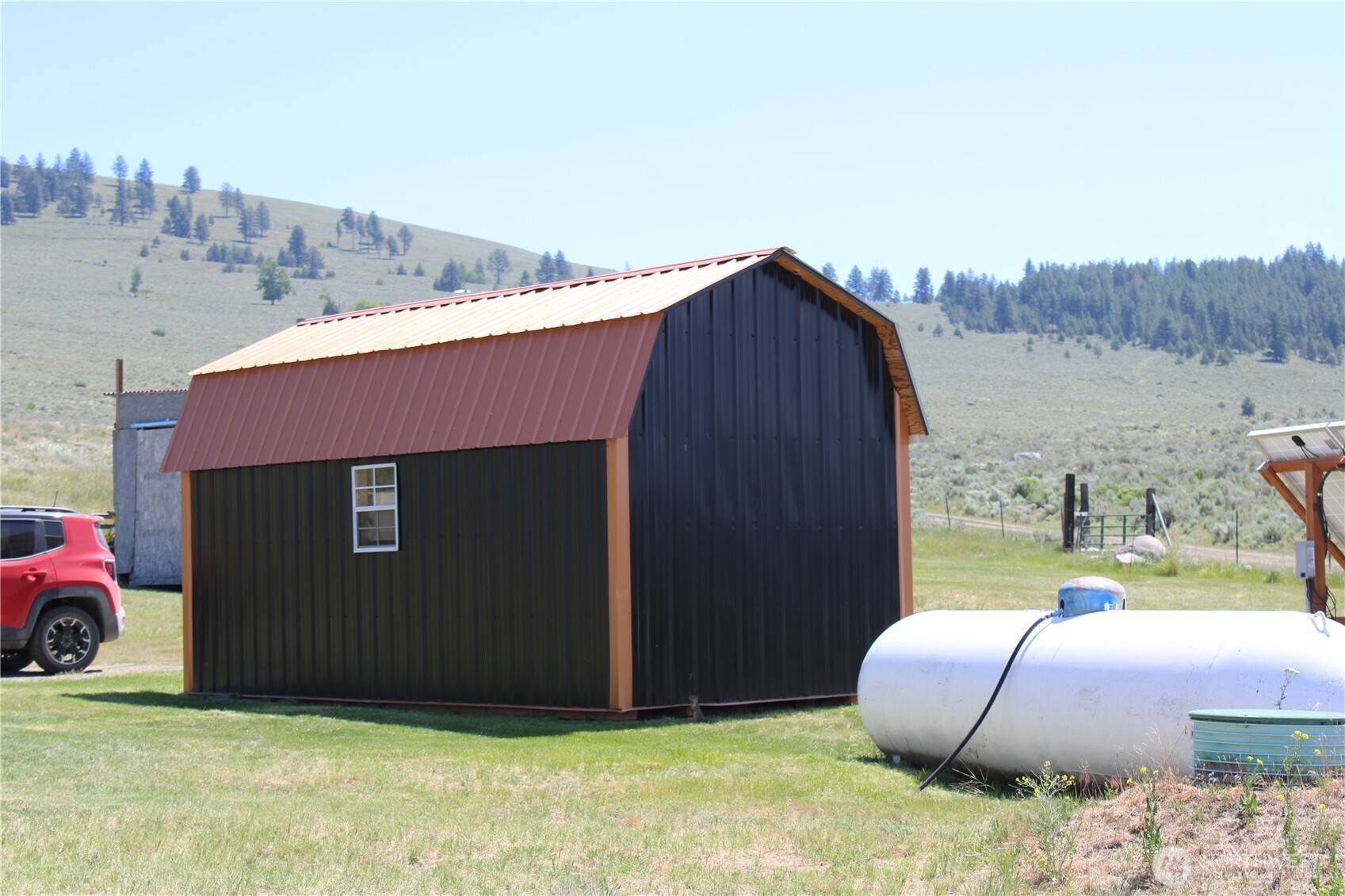 Republic, WA 99166,16 Edwards Creek RD