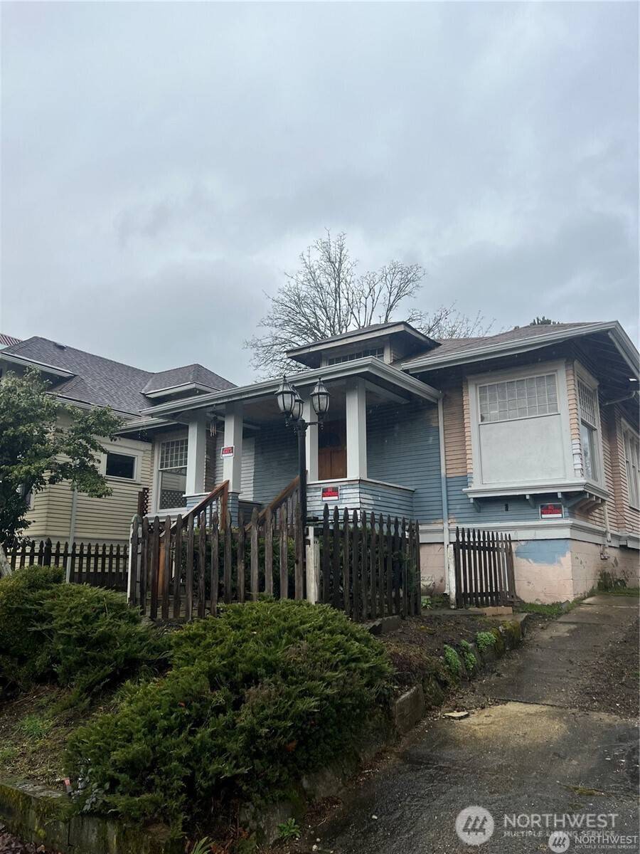 Seattle, WA 98122,214 23rd AVE