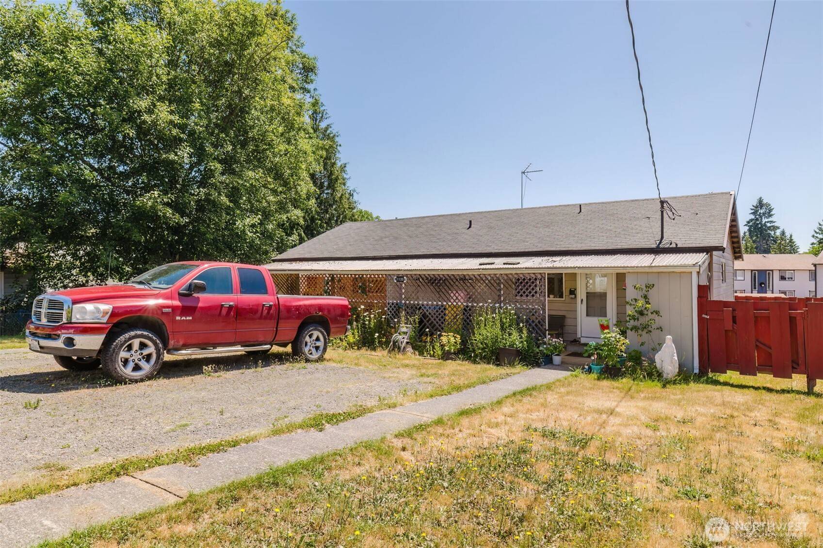 Bremerton, WA 98310,1135 Callahan DR #A & B