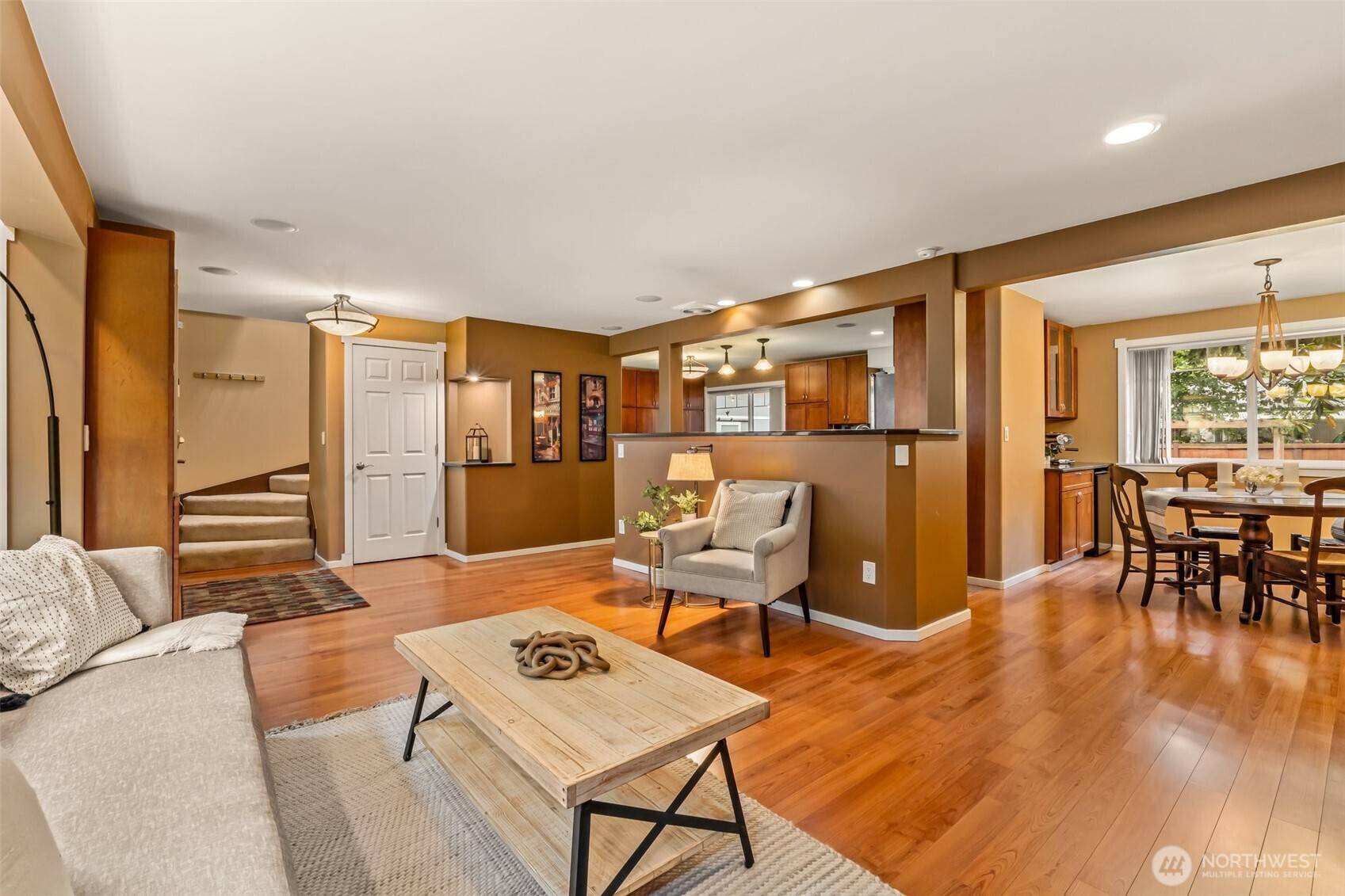 Kirkland, WA 98034,13838 101st PL NE