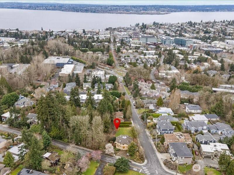 Kirkland, WA 98033,1209 Kirkland AVE