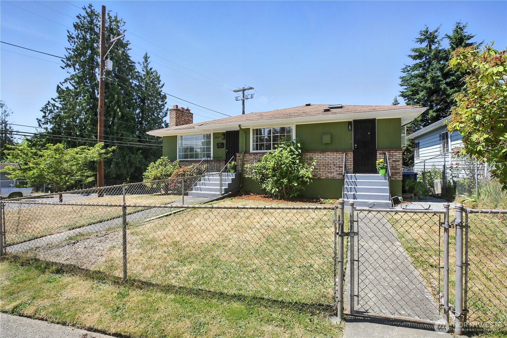 Seattle, WA 98118,8457 Renton AVE S