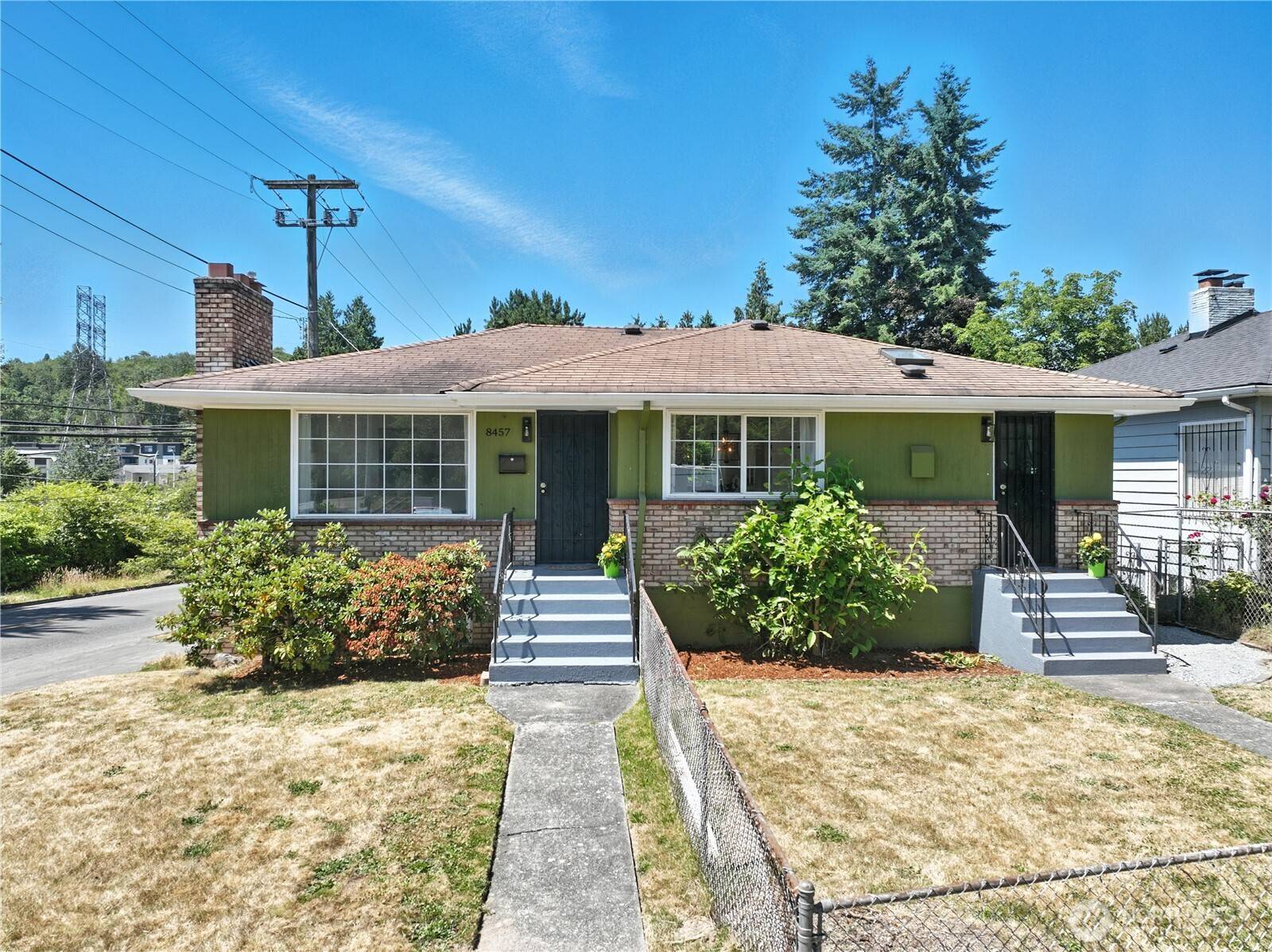 Seattle, WA 98118,8457 Renton AVE S