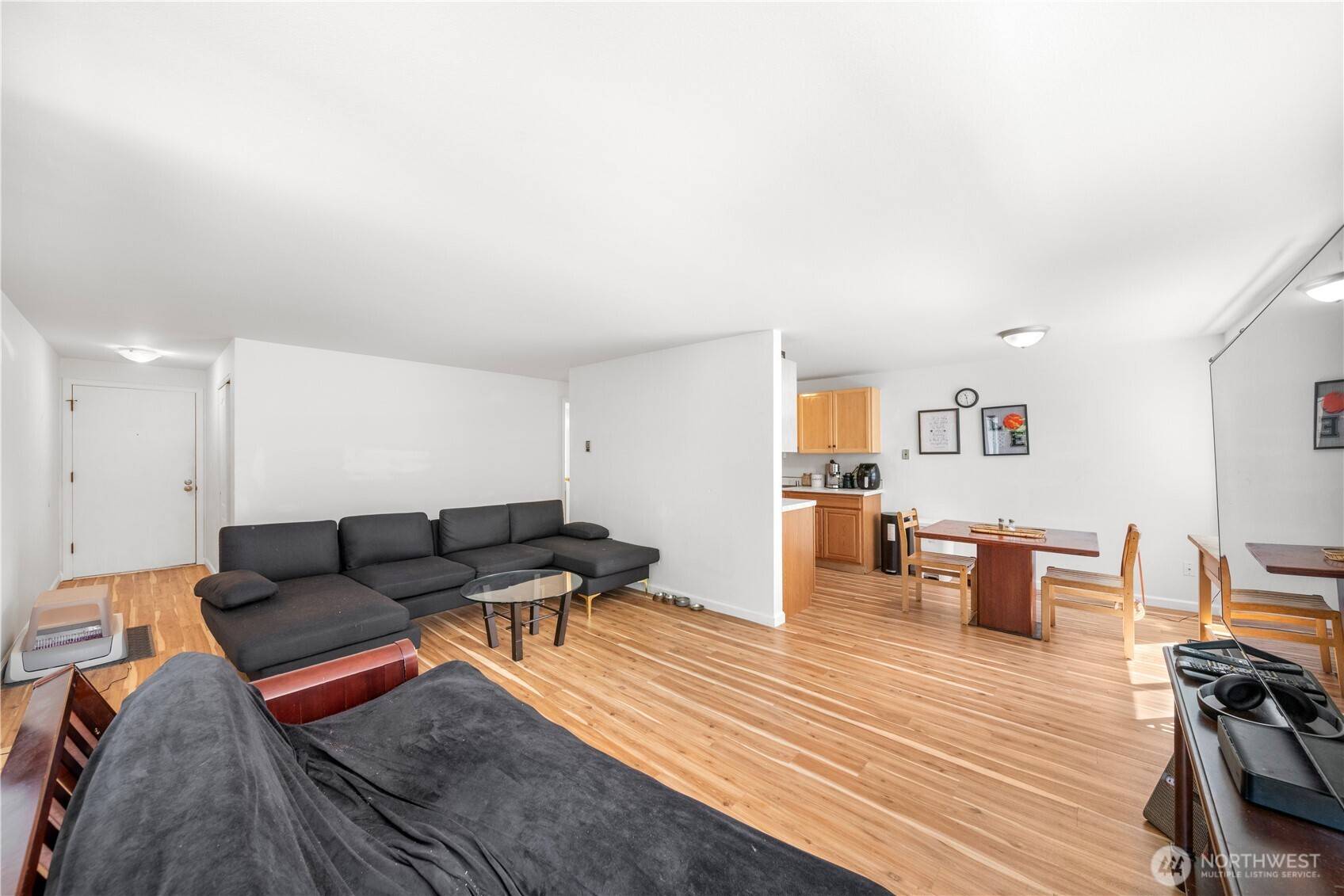 Seattle, WA 98133,11556 Greenwood AVE N #105