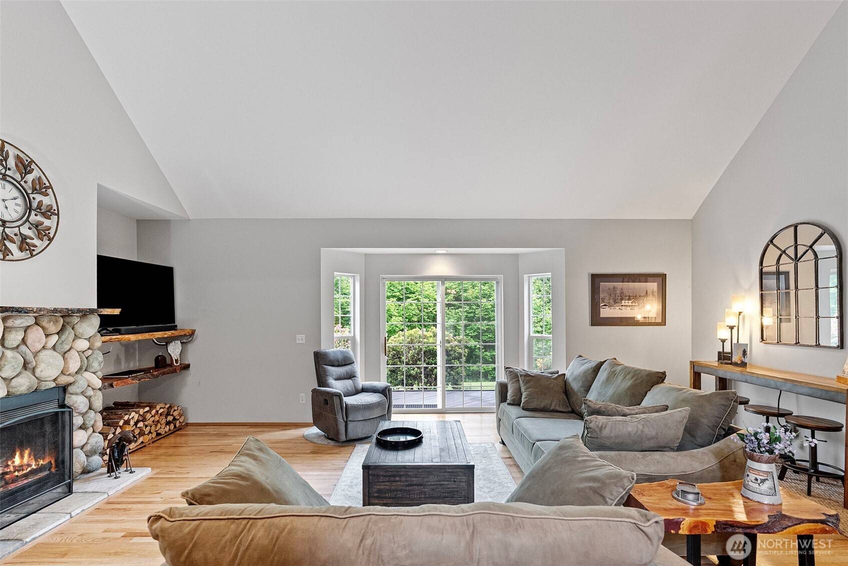 Buckley, WA 98321,26427 142nd AVE E