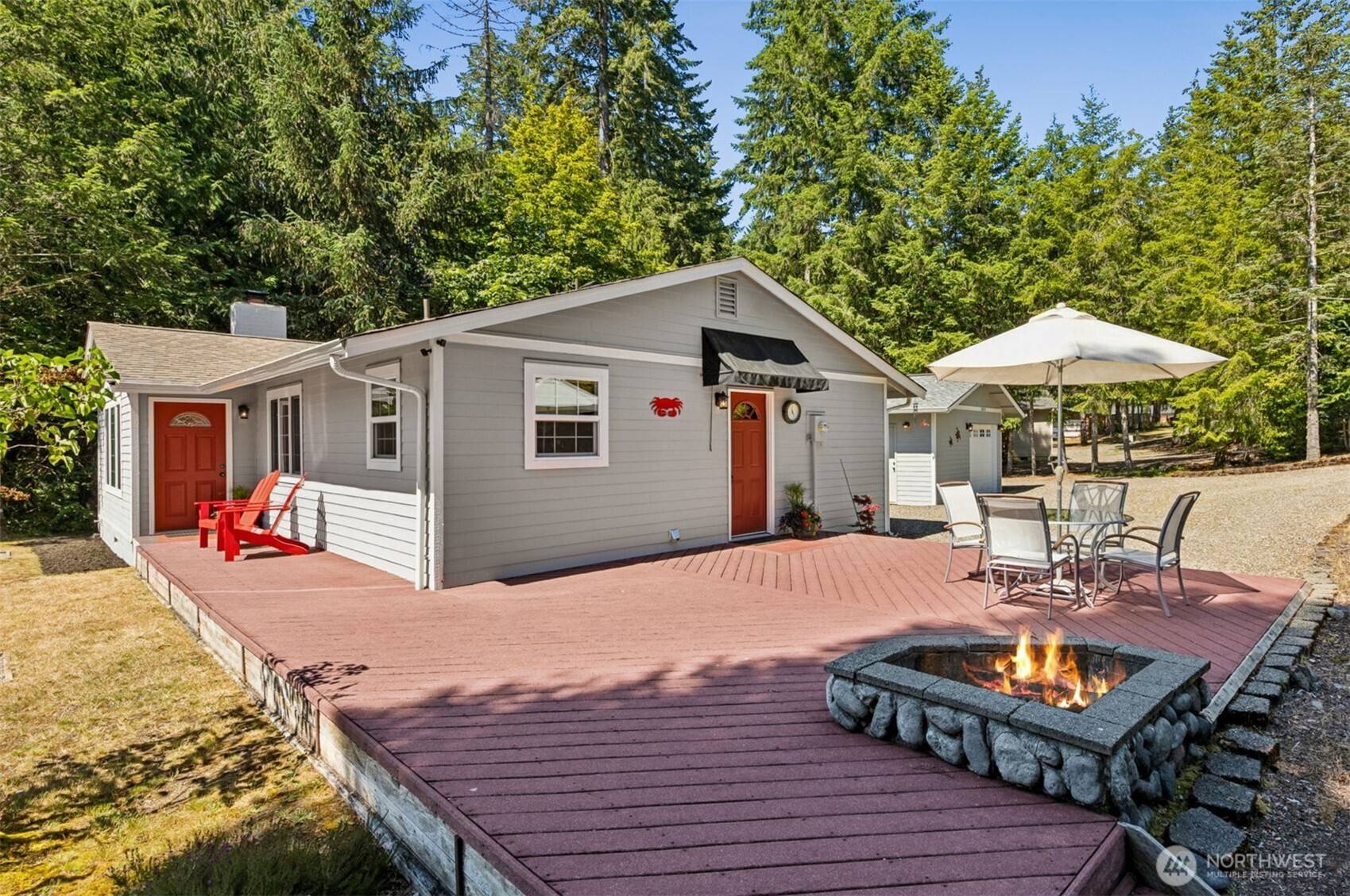 Hoodsport, WA 98548,240 N Duckabush DR E