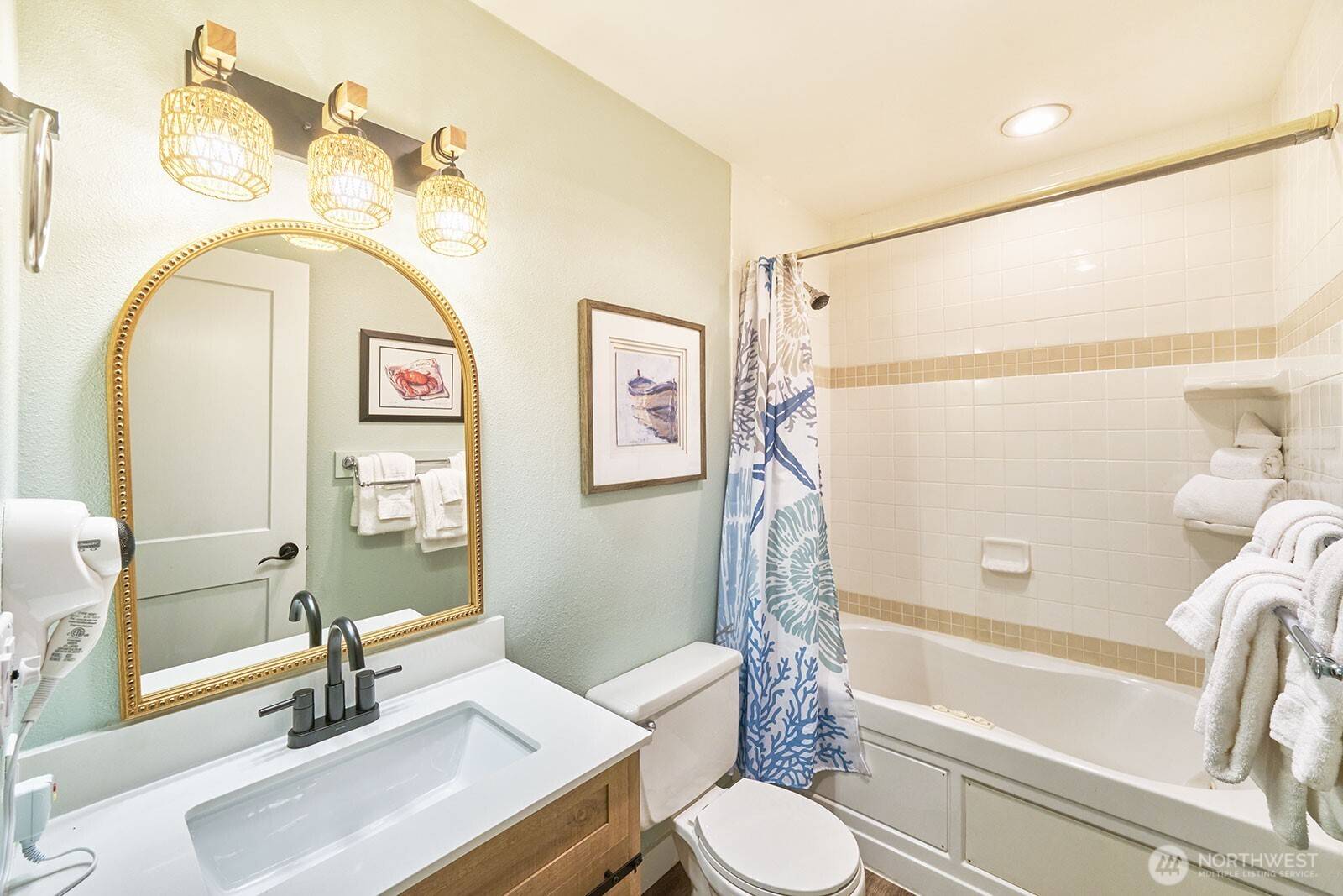 Long Beach, WA 98631,210 26th ST NW #428