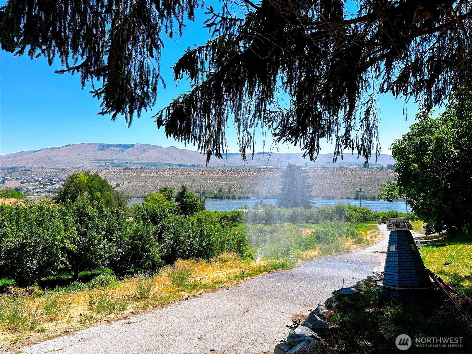 Chelan, WA 98816,9932 Navarre Coulee RD
