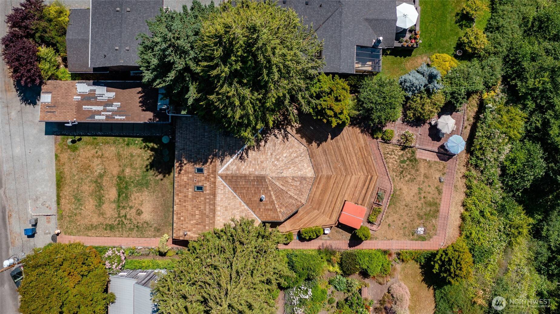 Camano Island, WA 98282,10 Edgewater DR