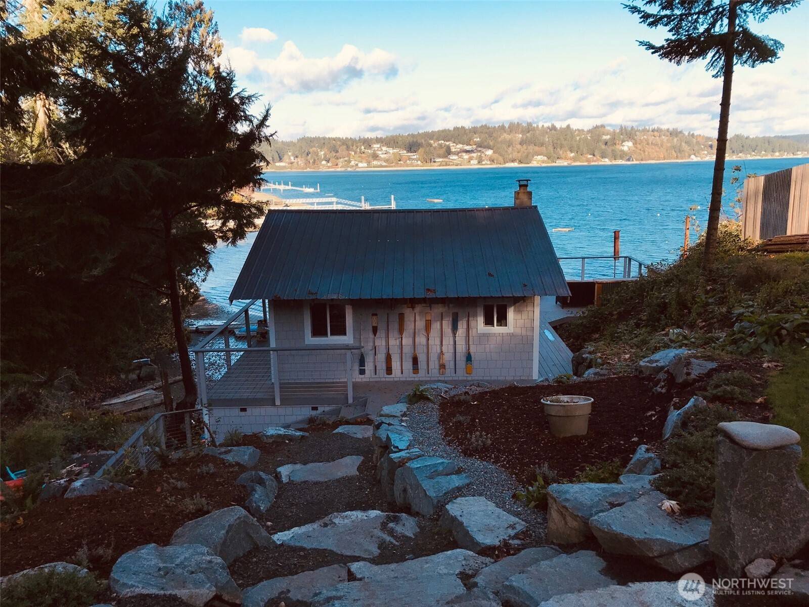 Fox Island, WA 98333,733 Fox DR