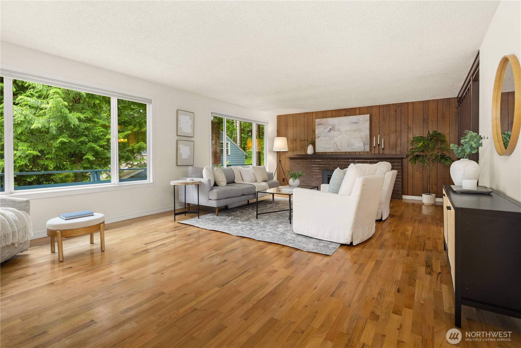 Shoreline, WA 98177,17611 6th Avenue NW