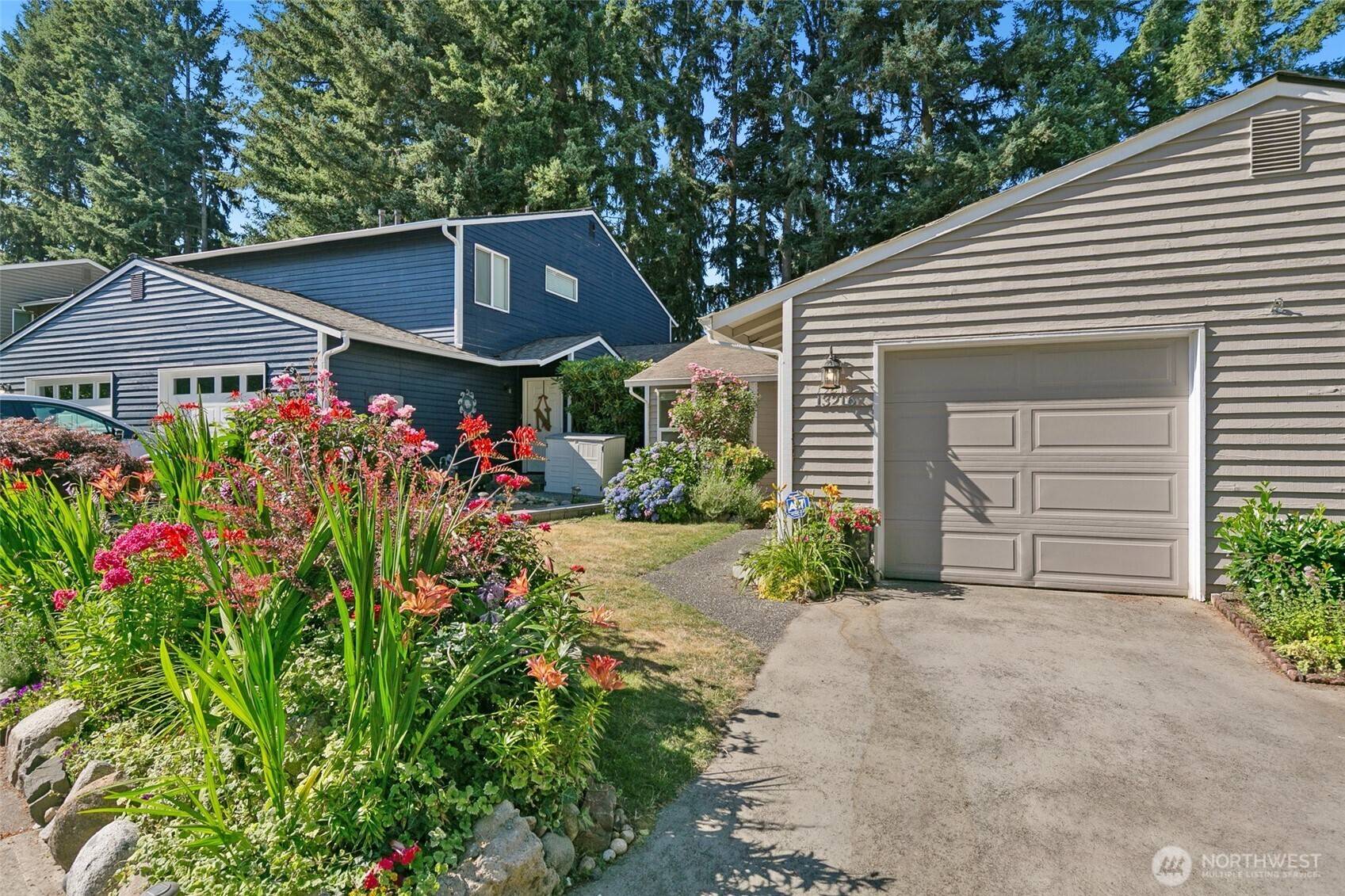 Kirkland, WA 98034,13216 NE 138 PL