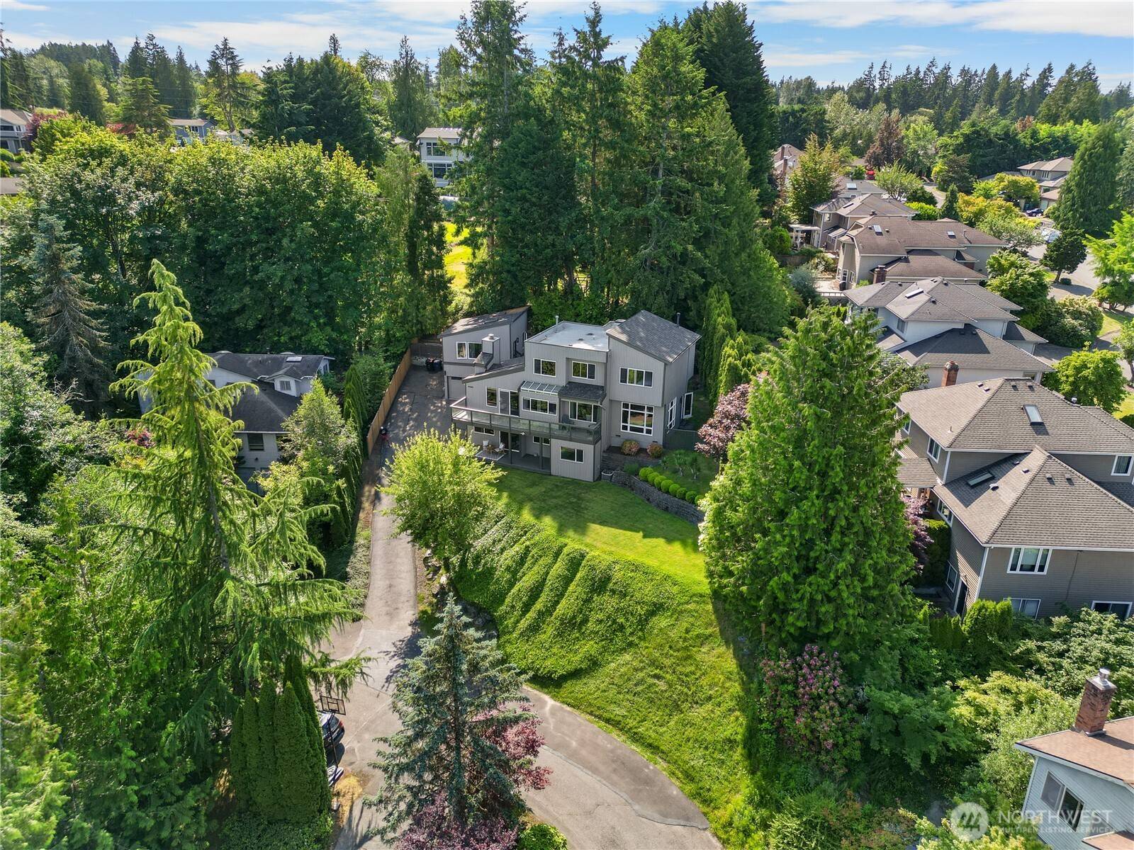 Redmond, WA 98052,6021 158th PL NE