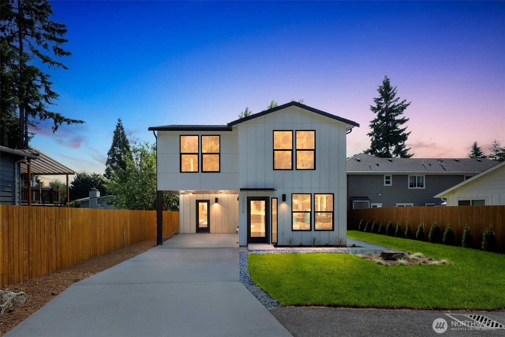 Kirkland, WA 98034,13208 87th AVE NE