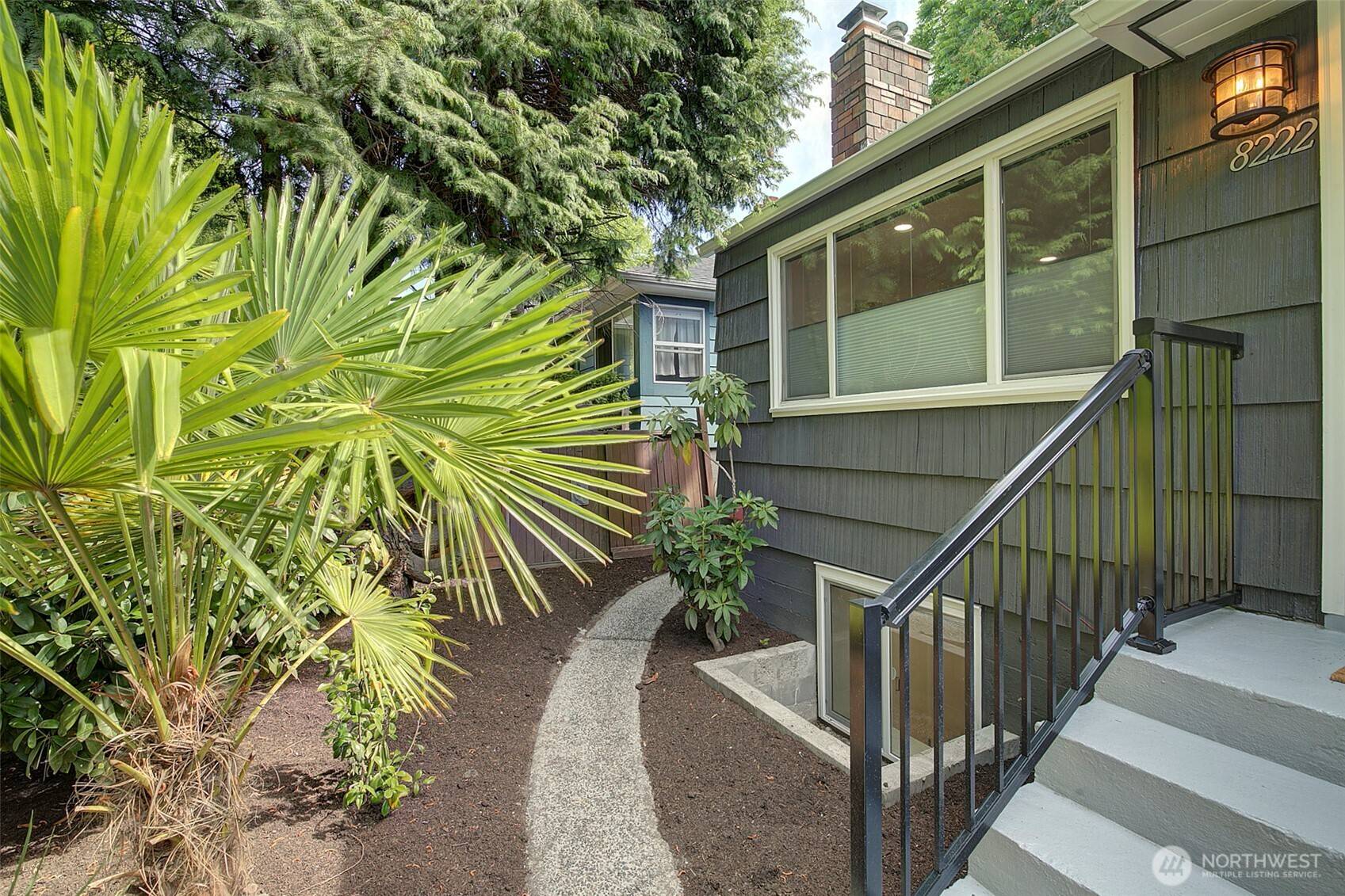 Seattle, WA 98126,8222 35th AVE SW