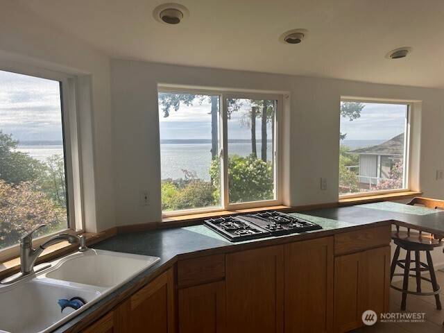 Greenbank, WA 98253,3594 Marine View DR