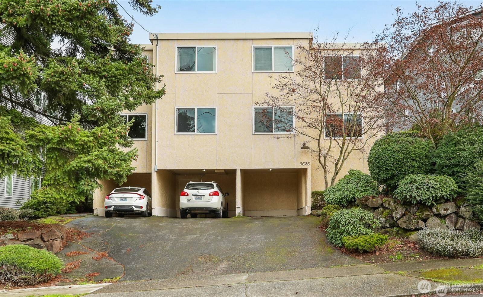 Seattle, WA 98119,3626 14th AVE W #104