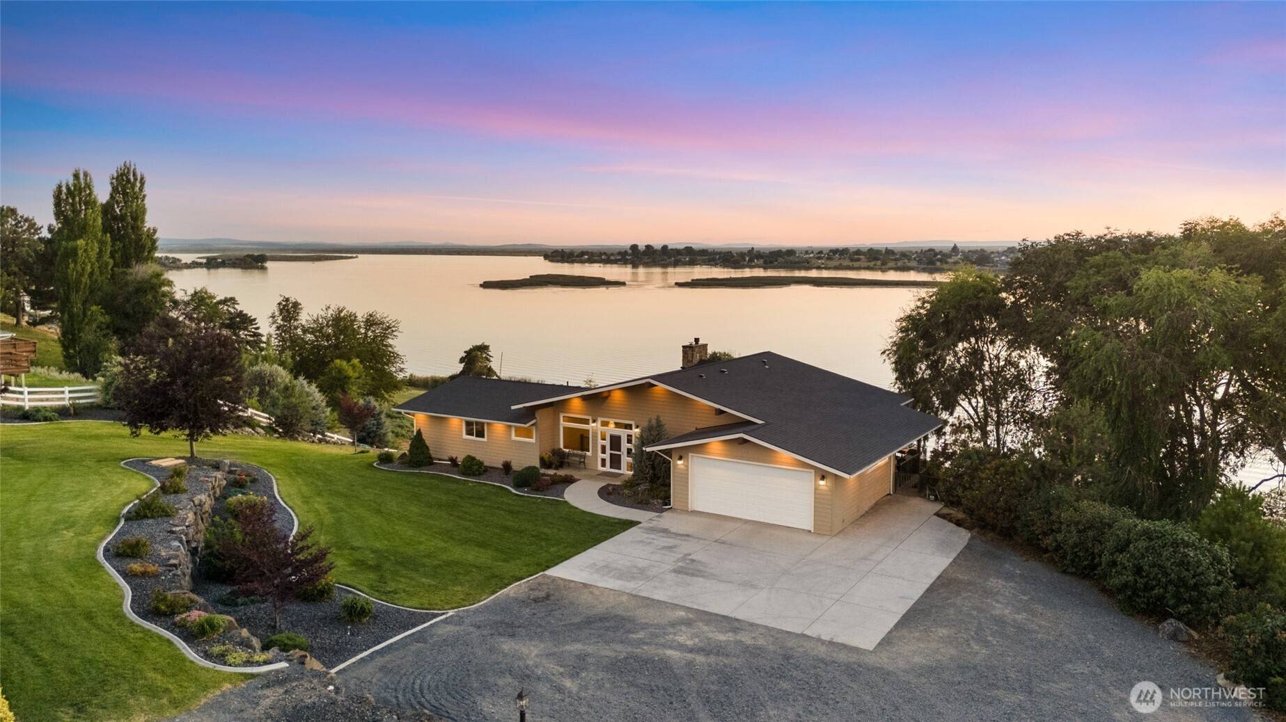 Moses Lake, WA 98837,576 NE Easy ST