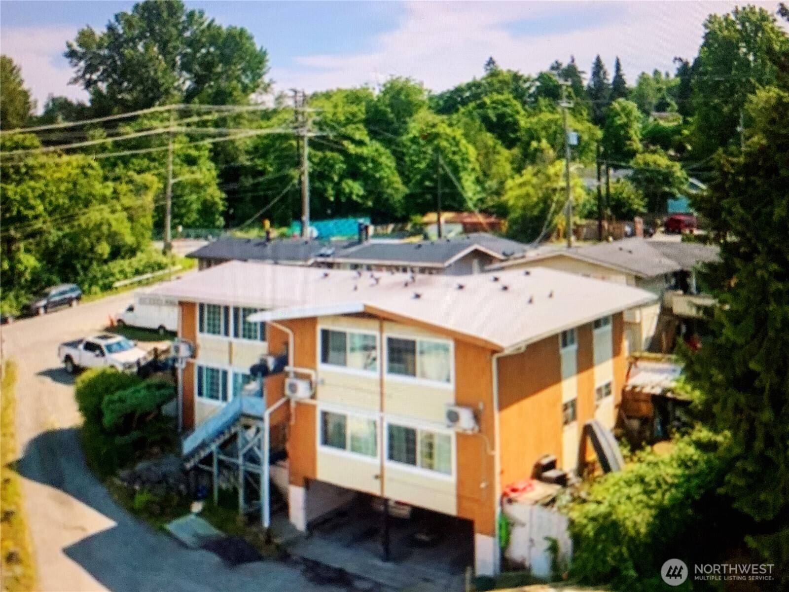 Seattle, WA 98168,10015 17th Place S